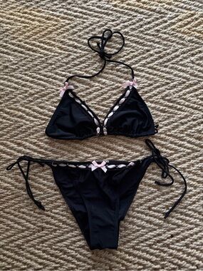 Black & Pink Tie-Side Triangle Bikini Set